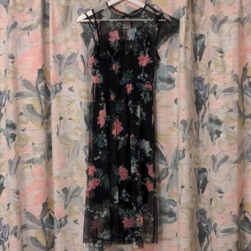 Beautiful & elegant summer dress